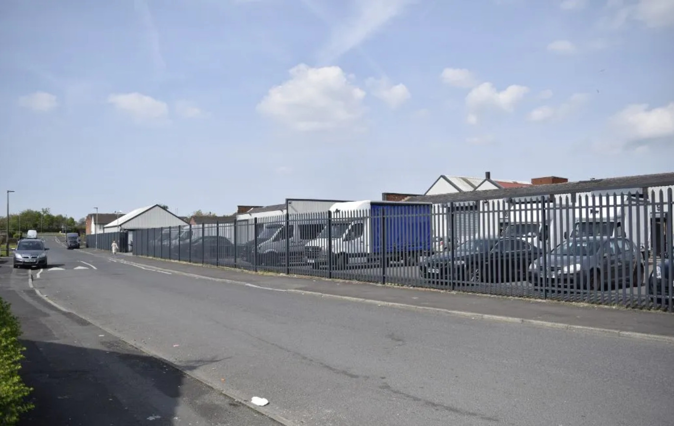 Industrial Unit in Blackburn - photo 4